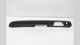 Baguette et bande protectrice, porte